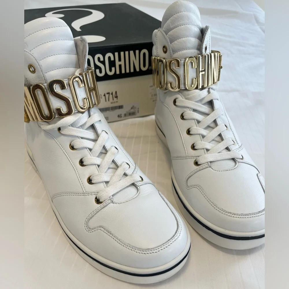 Moschino Men’s luxury sneaker Size 46 - Lightly used with signs of wear. - Picture 3 of 8